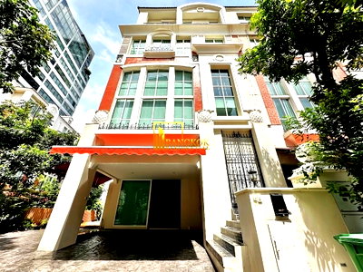 Townhouses for rent J Avenue Thonglor : Baan Klang Krung Thonglor - Renovated 4 Bedroom Townhouse - BR8691TH