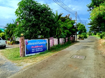 Apartment building for sale Pran Buri Prachaubkirikhan : Resort for sale, 2 rai, Phlayngam Road, Pranburi District, Prachuap Khiri Khan Province.