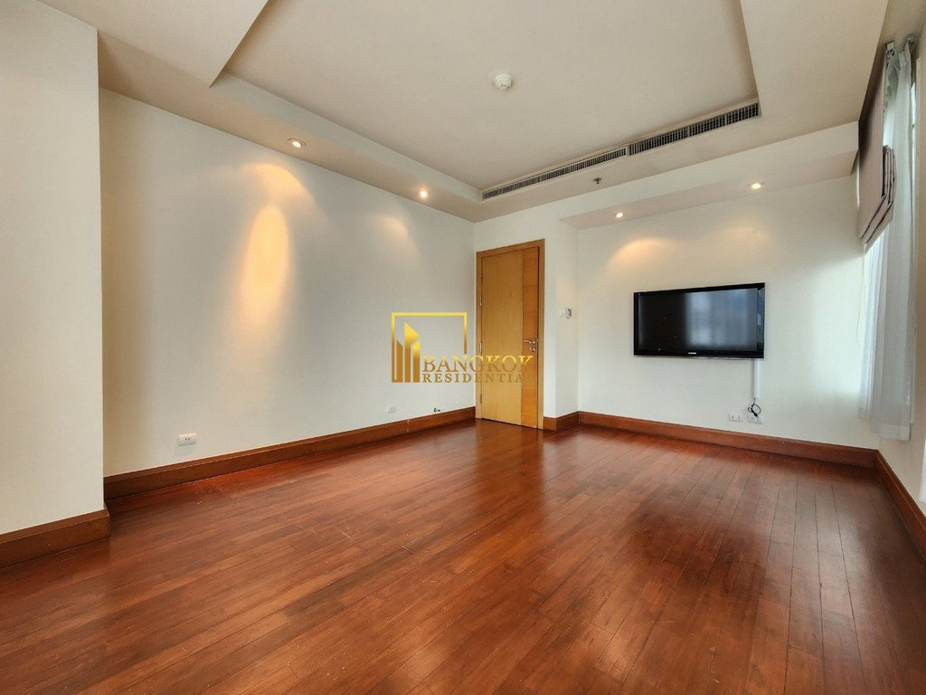 picture Baan Ratchadamri - Renovated 4 Bedroom Condo For Rent in Ratchadamri - BR3247CD - 26/51