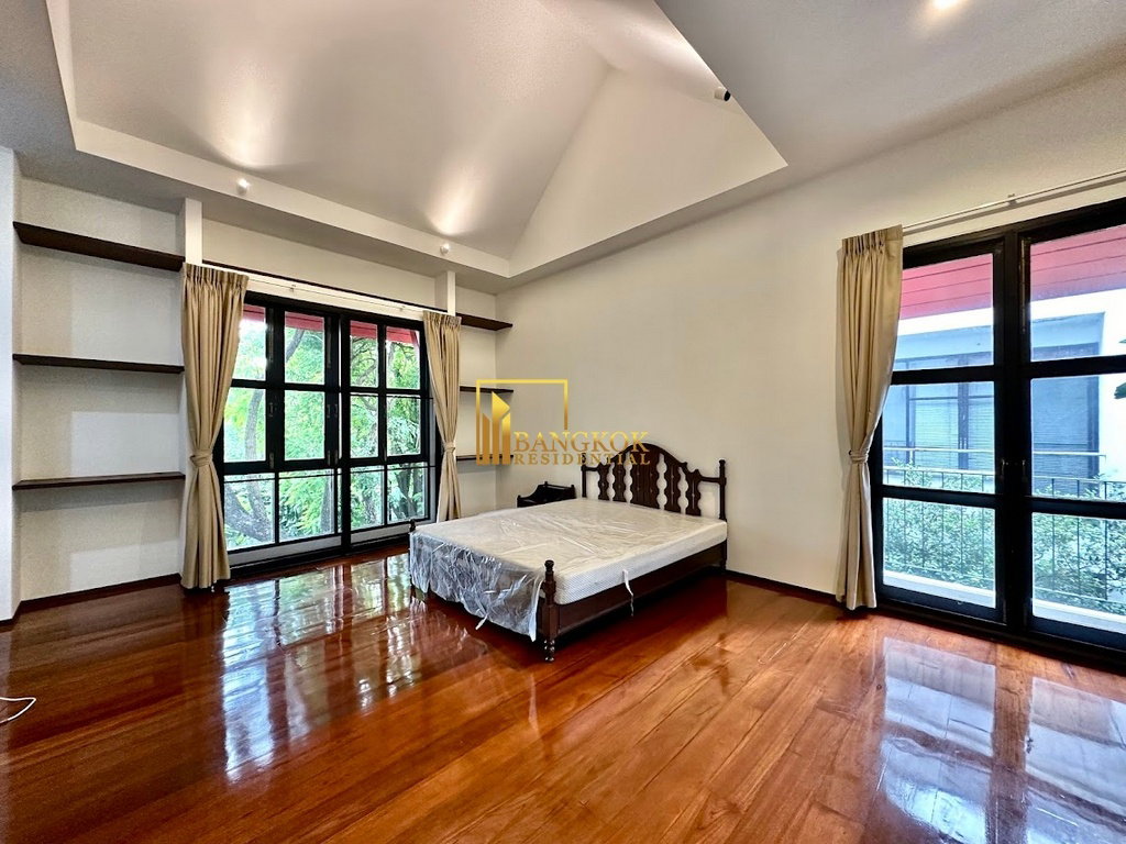 รูป Spacious 4 Bedroom House For Rent in Rama 9 - BR28075SH - รูปที่ 19/45
