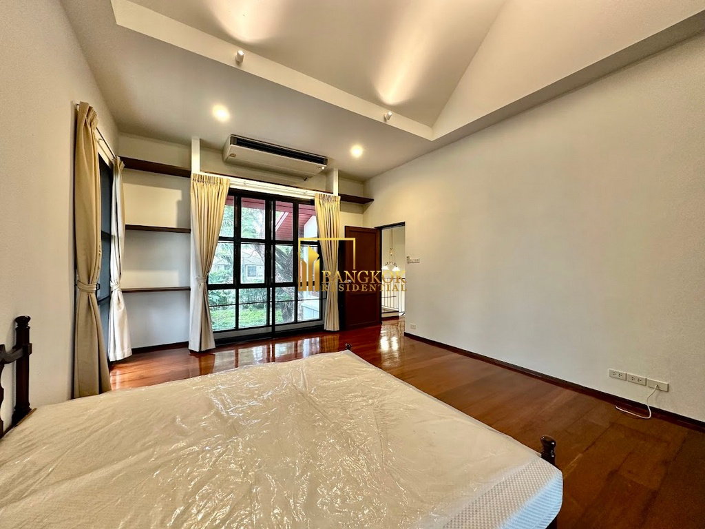 รูป Spacious 4 Bedroom House For Rent in Rama 9 - BR28075SH - รูปที่ 22/45