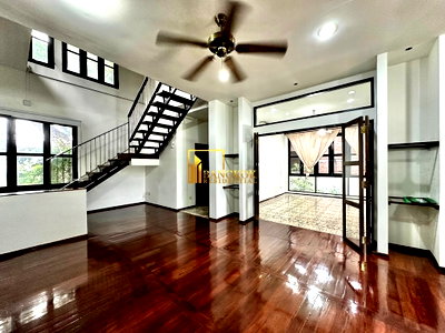 เช่าบ้านเดี่ยว ถนนเพชรบุรี กรุงเทพฯ : Spacious 4 Bedroom House For Rent in Rama 9 - BR28075SH