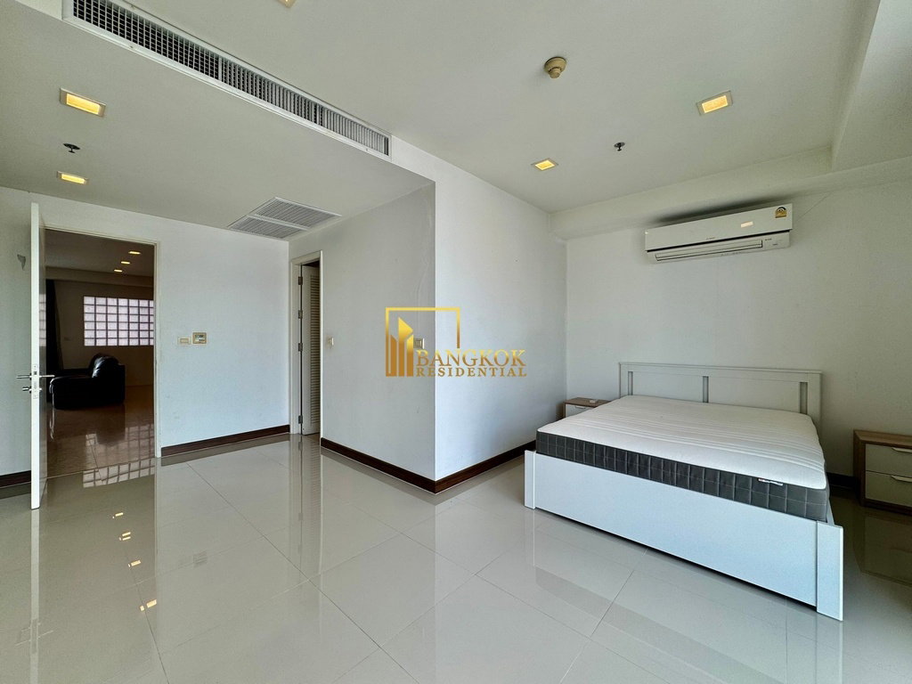 รูป Nusasiri Grand - Spacious 3 Bed Condo in Ekkamai - BR19863CD - รูปที่ 19/33