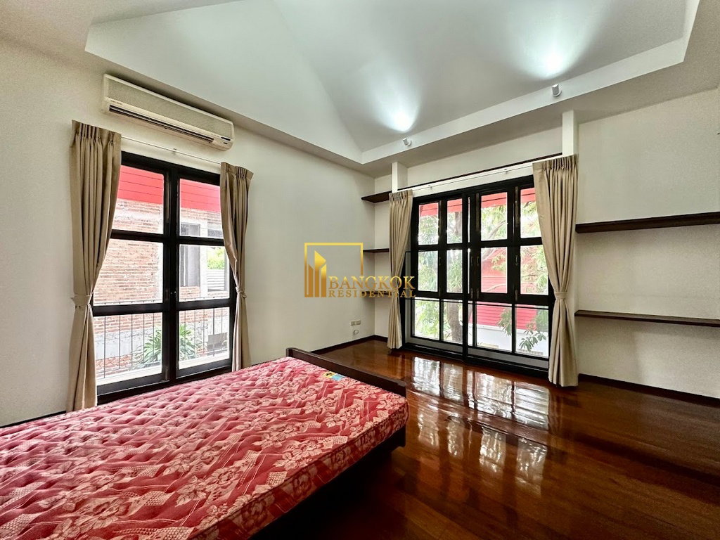 รูป Spacious 4 Bedroom House For Rent in Rama 9 - BR28075SH - รูปที่ 33/45