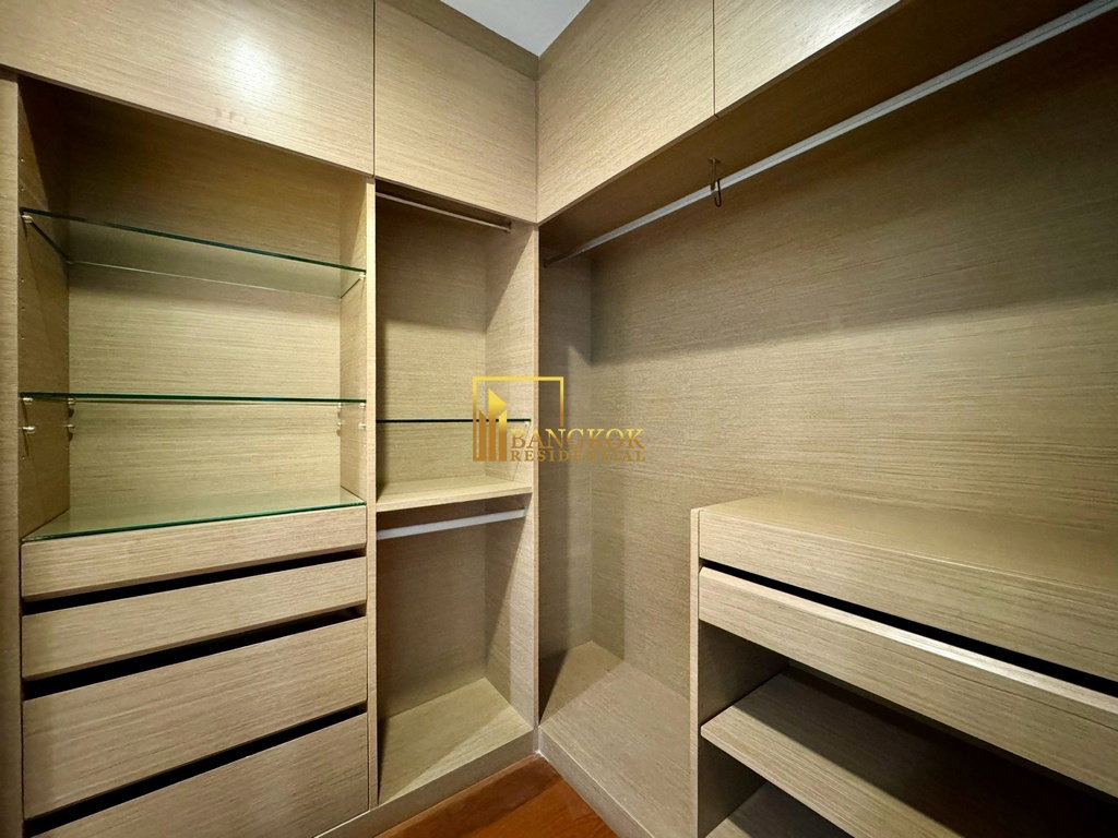 รูป Bright Sukhumvit 24 - Alluring 3 Bed Duplex Condo in Phrom Phong - BR2813CD - รูปที่ 21/39