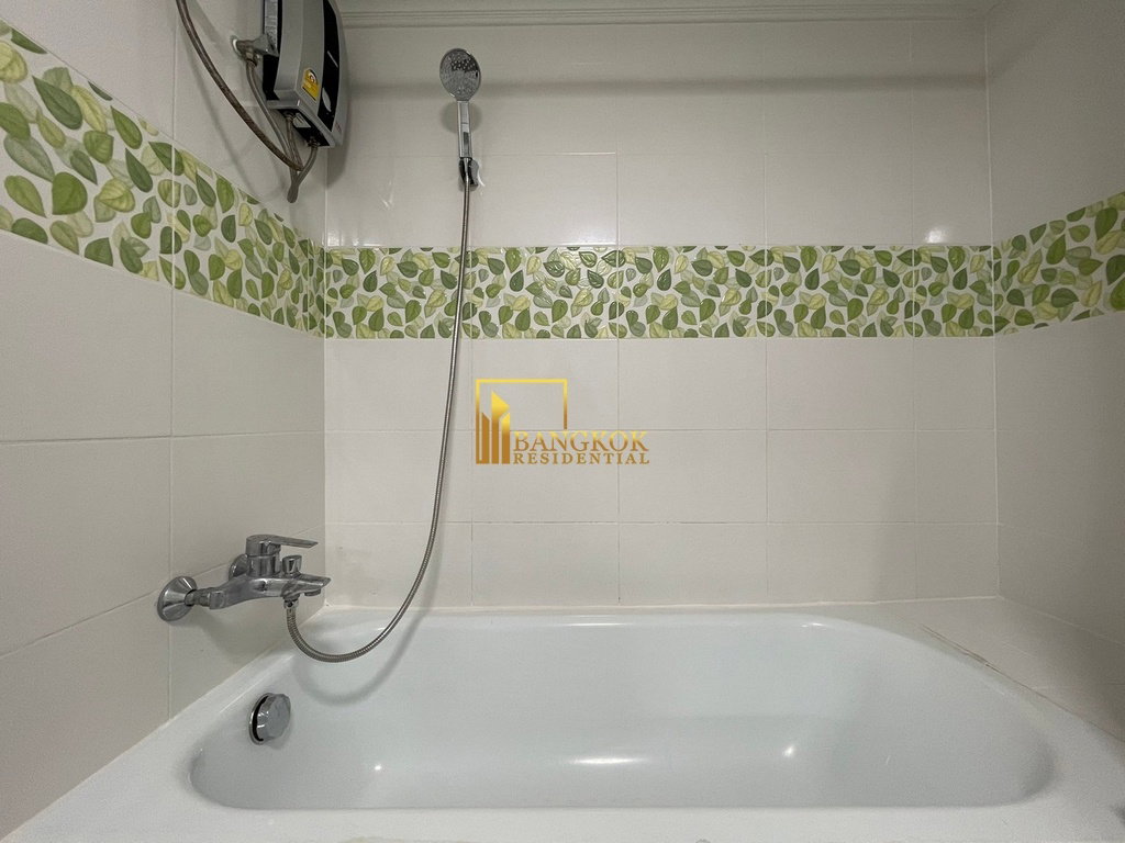 picture Royal Castle - Superb 3 Bedroom Condo For Rent in Sukhumvit - BR19058CD - 18/37