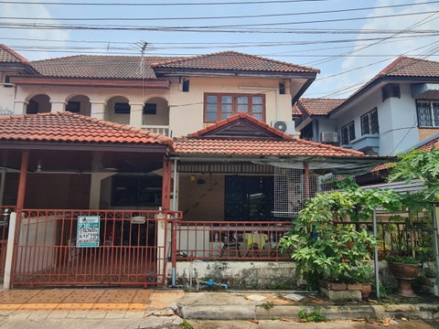 ขายบ้านแฝด 2 ชั้น พร้อมผู้เช่า เนื้อที่ 36.4 ตร.ว. หมู่บ้านกัญจน์เพชร ซอยนวมินทร์ 74 แยก 3 แขวงรามอินทรา เขตคันนายาว กรุงเทพฯ