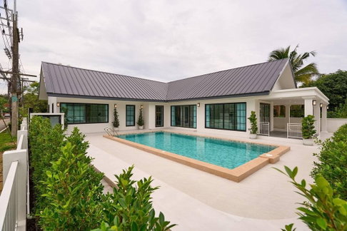 ขายพูลวิลล่า โซนดอนแก้ว แม่ริม Built-in เต็มรูปแบบ พร้อมเฟอร์นิเจอร์หรูหราครบครัน รายล้อมด้วยสถานที่ท่องเที่ยวและร้านอาหารชั้นนำมากมาย-SW002282