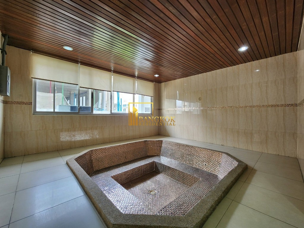 รูป DS Tower 2 - Exceptional 3 Bedroom Condo in Phrom Phong - BR6780CD - รูปที่ 16/28