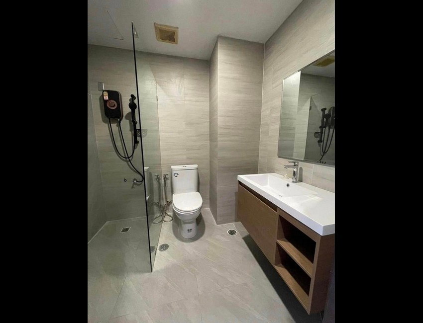 รูป Sathorn Gardens - Spacious 3 Bedroom Condo With Amazing Facilities - BR12935CD - รูปที่ 22/37