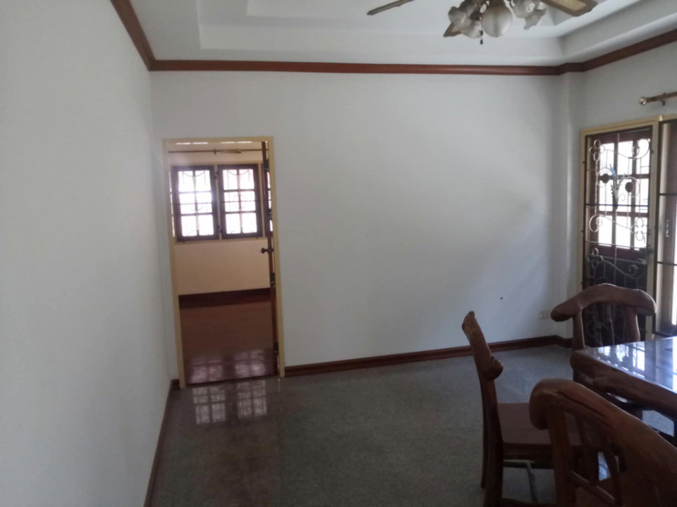 รูป ให้เช่าบ้านในโครงการรุ่งอรุณ 3 ใกล้กับโรงเรียนนานาชาติหลายแห่ง - RW005758 - รูปที่ 13/21