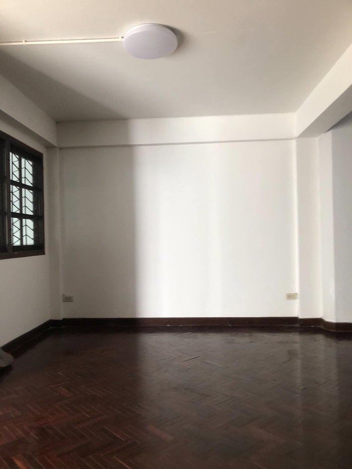 รูป ให้เช่า ทาวน์โฮม 3 ชั้น ใกล้สนามบินเชียงใหม่ เหมาะสำหรับนักลงทุน RW006011 - รูปที่ 15/16