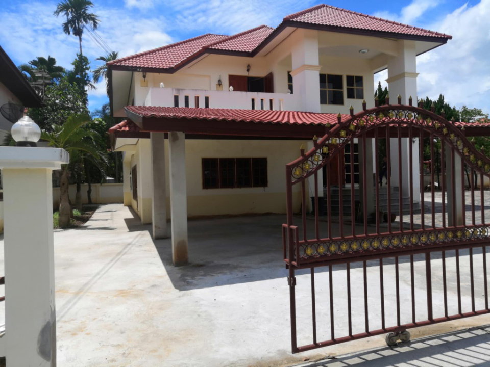 รูป ให้เช่าบ้านในโครงการรุ่งอรุณ 3 ใกล้กับโรงเรียนนานาชาติหลายแห่ง - RW005758 - รูปที่ 3/21