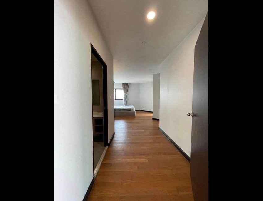 รูป Sathorn Gardens - Spacious 3 Bedroom Condo With Amazing Facilities - BR12935CD - รูปที่ 21/37