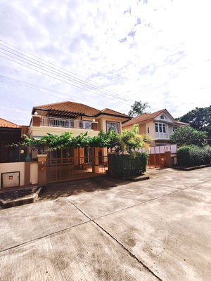 บ้านเดี่ยว ม.พายัพวิทยาเขตแก้วนวรัฐ : ขายบ้าน 2หลังติดกัน หมู่บ้าน พิมุกต์ 4 ใกล้มหาวิทยาลัยพายัพ SW000653 