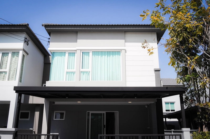 Townhouses for rent : House for rent Grand Pleno Sukhumvit Bangna, ready to move in. If interested, contact Line @goodmanpro or call 0999029192.