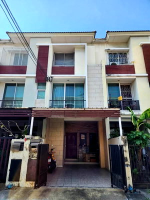 เช่าทาวน์โฮม ถนนสาธุประดิษฐ์ : บ้านให้เช่า Thanapat House Sathorn-Narathiwat พร้อมเข้าอยู่สนใจติดต่อ Line @goodmanpro หรือ โทร 0999029192