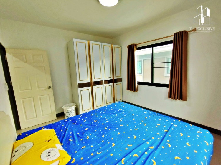 รูป ขายบ้านเดี่ยว หมู่บ้านภิภาพร แกรนด์5 ต่อเติมโรงจอดรถฟรีแอร์ 6 ตัว - รูปที่ 2/13
