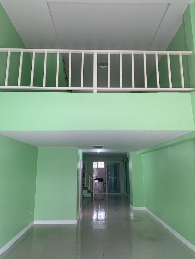 รูป ให้เช่าอาคารพาณิชย์ 3.5 ชั้น หมู่บ้านวิลล่าคุณาลัย ซอยวัดลาดปลาดุก บางบัวทอง นนทบุรี - รูปที่ 2/4