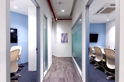 Office for rent :  Office for rent on SV City building, Rama 3, with surrounding river view, promotes relaxed working, supports all needs of office workers.
