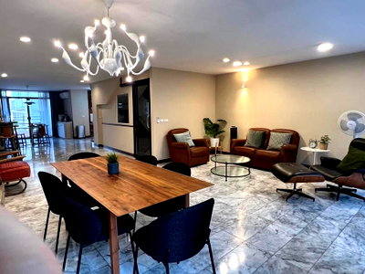 ทาวน์โฮม วิทยาลัยดุสิตธานี : LTH12210RE – Townhouse FOR SALE in Pattanakran size 20 sqw. 400 sq.m. 4 beds 6 baths Near BTS Phra Khanong Station ONLY 13.5 MB