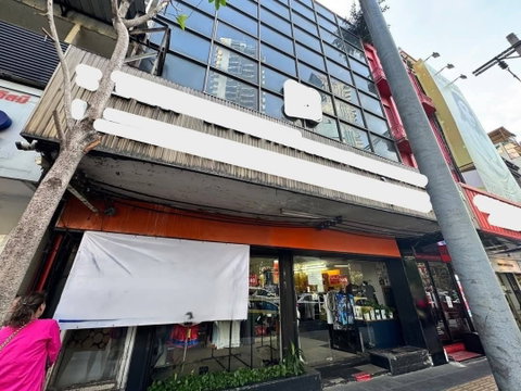 LTHC12196 – Commercial FOR RENT in Sukhumvit 26 Size 70 sqw. 265 sqm. 1 room 1 bath Near BTS Phrom Phong Station ONLY 290K/Month