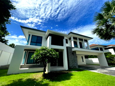 Houses for sale : Luxury house, Ladawan Village, Rattanathibet