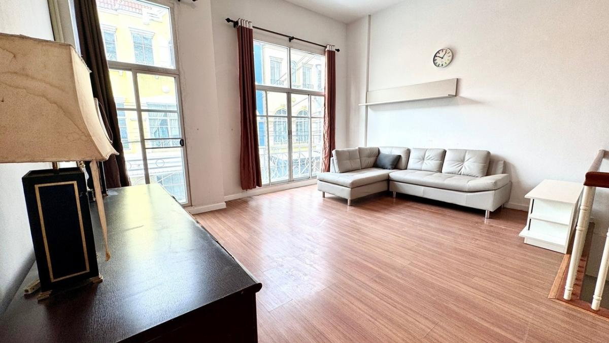 รูป บ้านกลางเมือง ลูเซิร์น เช่า 25,000 บาท เฟอร์ครบ ตกแต่งบิ้วอินสวยงาม - รูปที่ 12/13