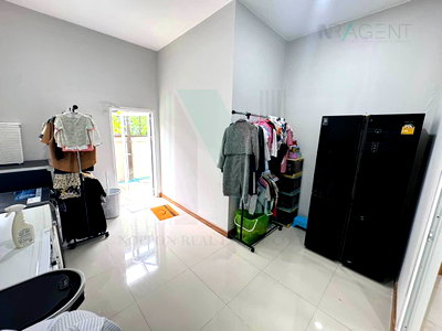 เช่าบ้านเดี่ยว บิ๊กซี ฟู๊ดเพลส สุขาภิบาล 5 : 📌 ให้เช่าบ้านเดี่ยว 2 ชั้น บ้านลลิล อินเดอะพาร์ค วัชรพล-พหลโยธิน 4 ห้องนอน 4 ห้องน้ำ