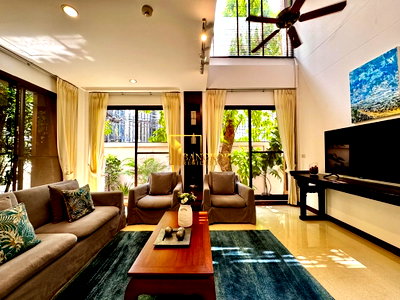 เช่าบ้านเดี่ยว ถนนเพชรบุรี กรุงเทพฯ : Raintree Village - Wonderful 3 Bedroom House in Phrom Phong - BR7985SH