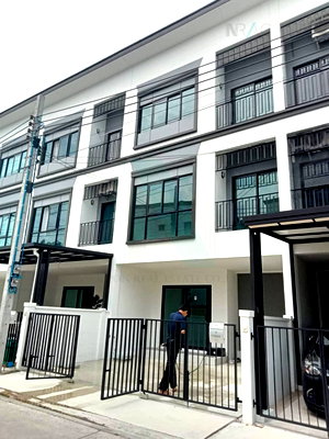 Townhouses for rent Bangna Commercial College : 📌 For Rent 3-story Townhouse LUMPINI TOWN PLACE SUKHUMVIT - SRINAKARIN 3 bedroom 2 bathroom