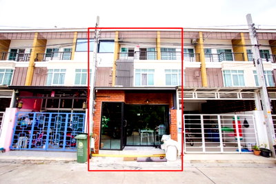 ขายทาวน์โฮม : 🏡ขาย 3.99 ล้าน ทาวน์​โฮม & Office ใหม่ 3 ชั้น #ติดMRTทิพวัล #ใก้ลBTSสถานีรถไฟฟ้าสีเขียวสถานีสำโรง  