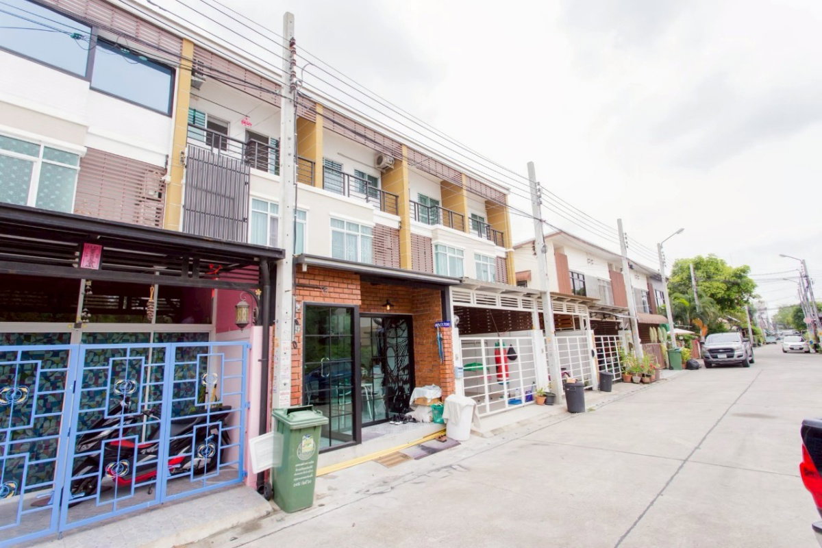รูป 🏡ขาย 3.99 ล้าน ทาวน์​โฮม & Office ใหม่ 3 ชั้น #ติดMRTทิพวัล #ใก้ลBTSสถานีรถไฟฟ้าสีเขียวสถานีสำโรง   - รูปที่ 37/39
