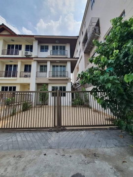 LTH12225 – Home office FOR SALE in Soi Sukhumvit 62 Soi 1 Size 420 Sq.m 3 room 4 baths Near BTS Bang Chak Station ONLY 8.9 MB