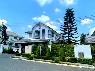 ขายบ้านเดี่ยว : ขายบ้านเดี่ยวหลังใหญ่สุดหรู ม.เดอะวอเตอร์ฟร้อนท์ หนองค้อ ศรีราชา