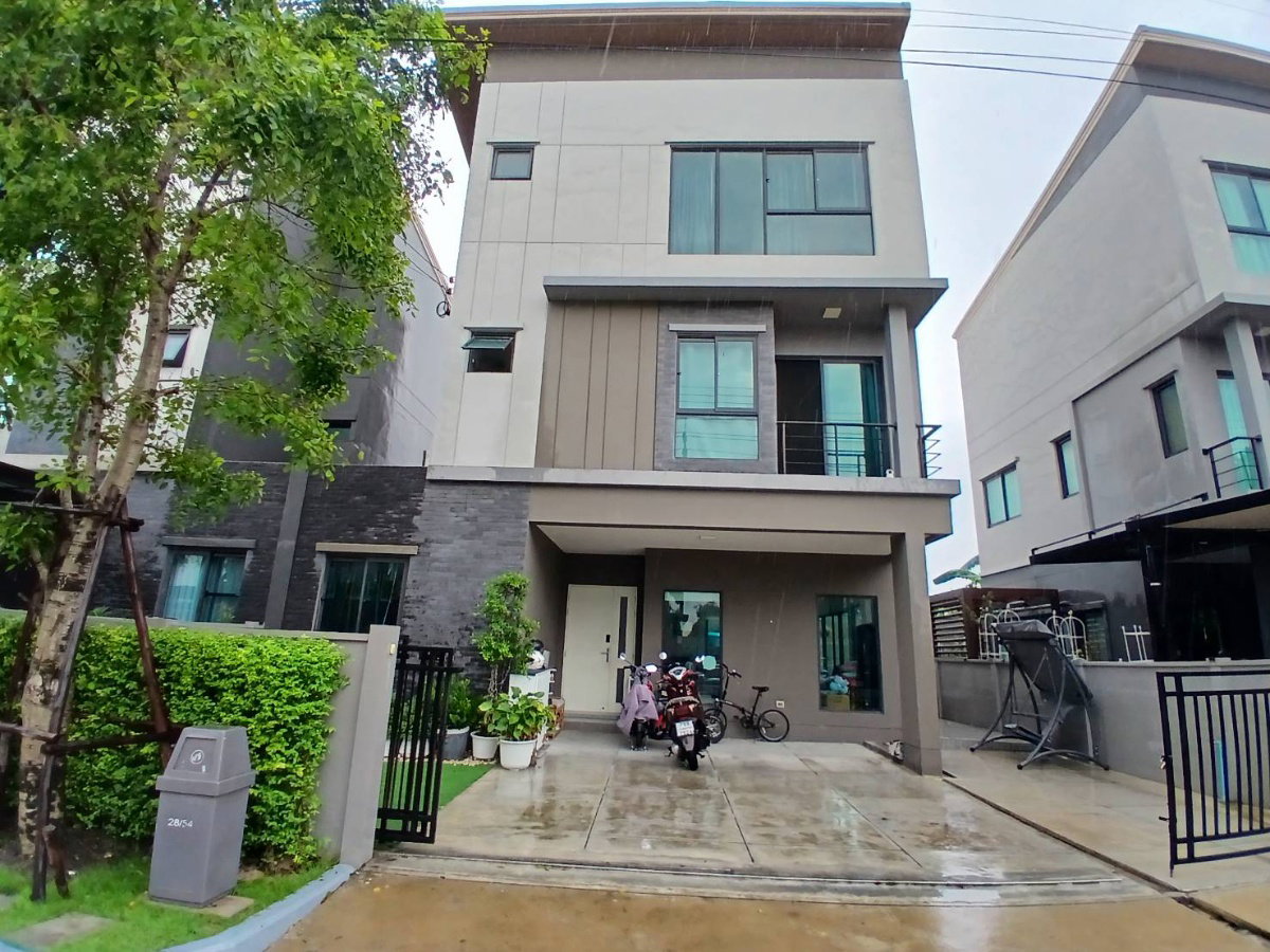 รูป ให้เช่าบ้าน3ชั้น บ้านกลางเมือง รามอินทรา สเตชั่น 83 โทร 0999983897 - รูปที่ 3/35