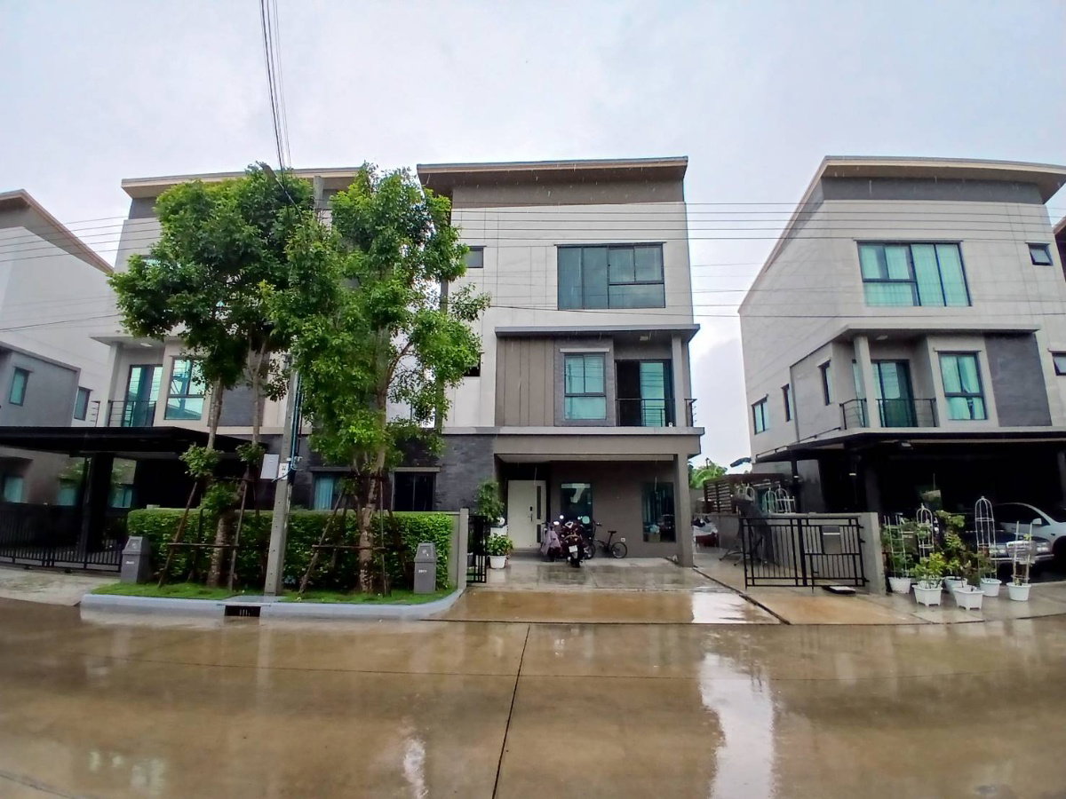 House for rent Baan Klang Muang Ramintra Station Tel.0999983897