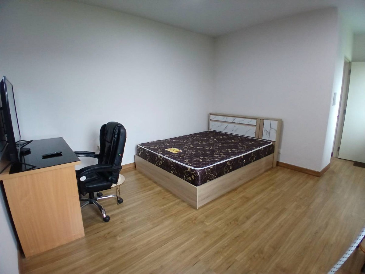 รูป ให้เช่าบ้าน3ชั้น บ้านกลางเมือง รามอินทรา สเตชั่น 83 โทร 0999983897 - รูปที่ 29/35