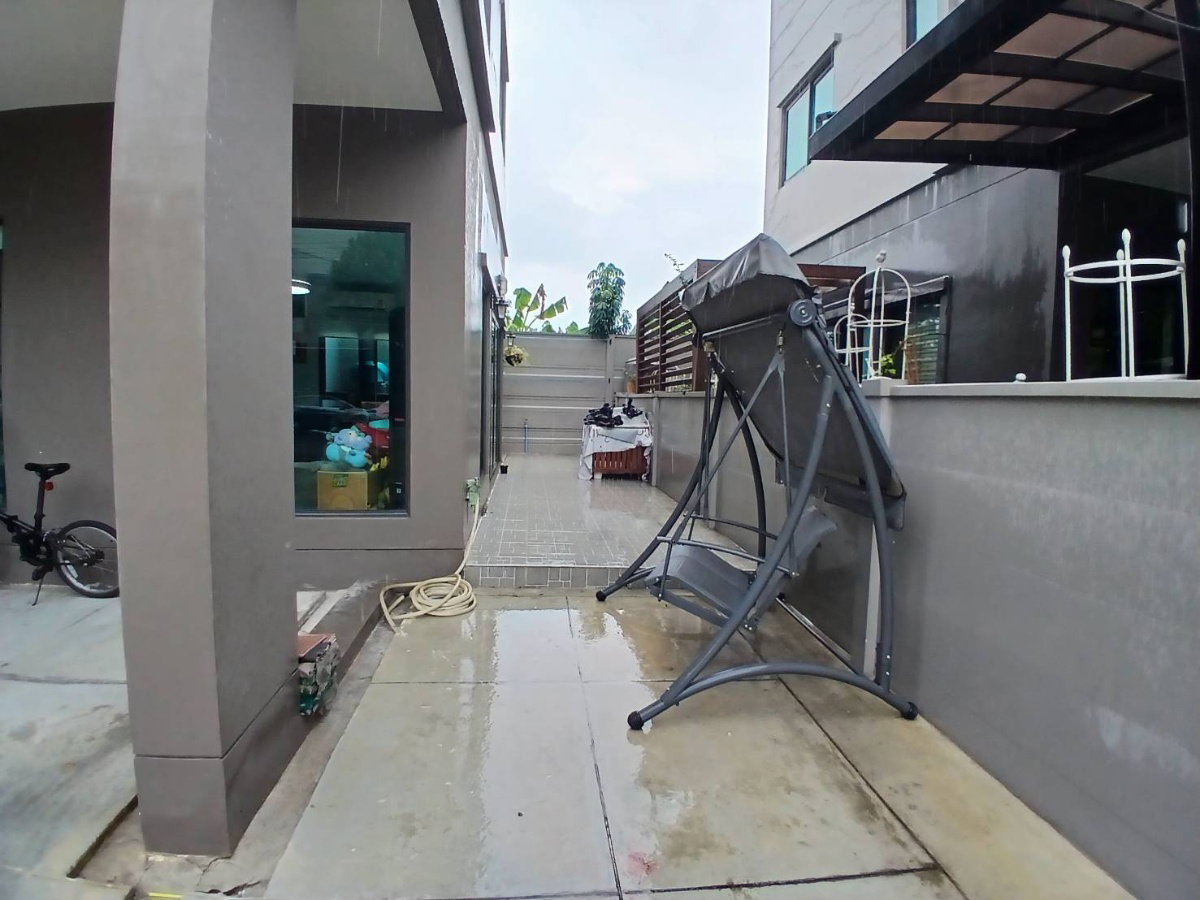 รูป ให้เช่าบ้าน3ชั้น บ้านกลางเมือง รามอินทรา สเตชั่น 83 โทร 0999983897 - รูปที่ 7/35