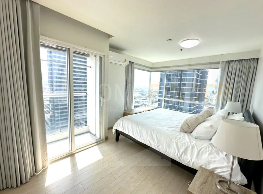 picture Silom Suite 4 bedrooms, for sale - 17/18