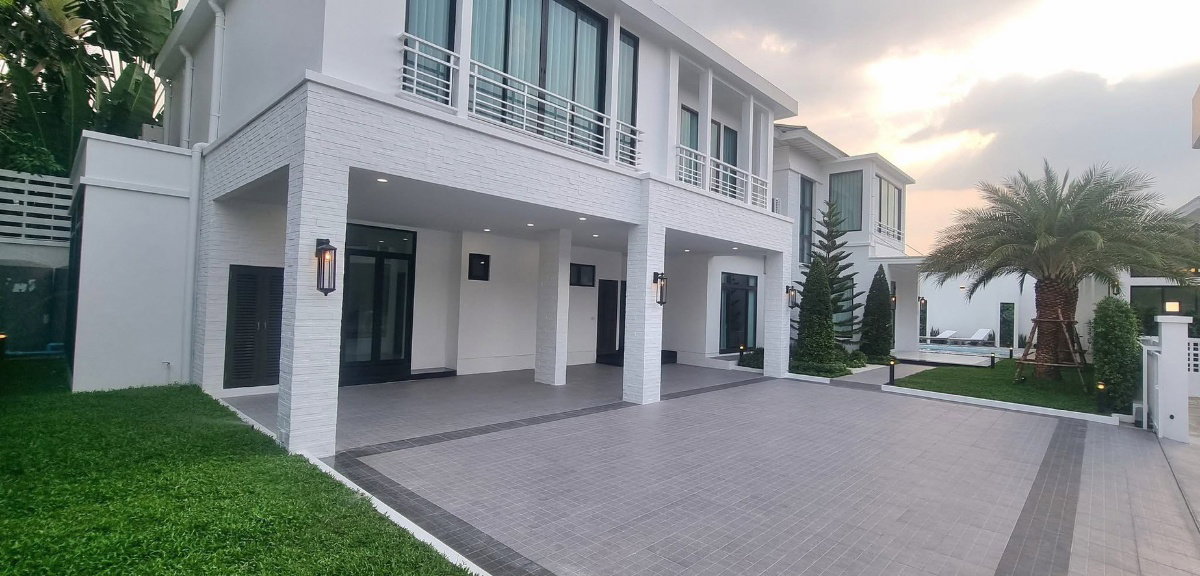 รูป 🏡 บ้านเดี่ยวสุดหรู หมู่บ้าน เพอร์เฟค มาสเตอร์พีซ สุขุมวิท 77 (หลังหัวมุม) ใกล้โรบินสันลาดกระบัง #พร้อมเฟอร์นิเจอร์และเครื่องใช้ไฟฟ้าใหม่ทั้งหลัง ✨ - รูปที่ 2/26