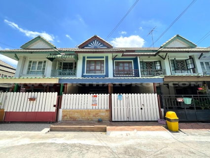 Baan Pruksa 14 B Bang Khurat Subdistrict, Bang Bua Thong District, Nonthaburi Province