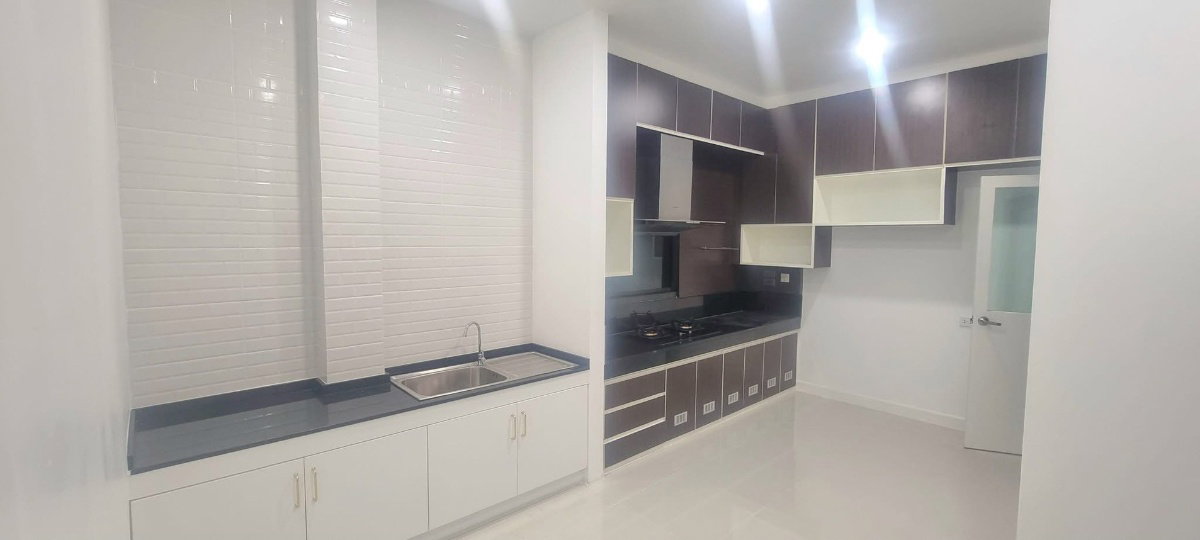 รูป 🏡 บ้านเดี่ยวสุดหรู หมู่บ้าน เพอร์เฟค มาสเตอร์พีซ สุขุมวิท 77 (หลังหัวมุม) ใกล้โรบินสันลาดกระบัง #พร้อมเฟอร์นิเจอร์และเครื่องใช้ไฟฟ้าใหม่ทั้งหลัง ✨ - รูปที่ 25/26