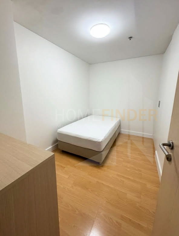 picture Silom Suite 4 bedrooms, for sale - 2/18