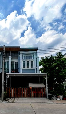 ทาวน์โฮม กรุงเทพมหานคร : ขายทาวน์เฮาส์ โครงการ โกลเด้น ทาวน์ 3 ลาดพร้าว-เกษตรนวมินทร์ 2 ชั้น 3 ห้องนอน 2 ห้องน้ำ