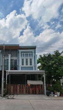 ขายทาวน์เฮาส์ โครงการ โกลเด้น ทาวน์ 3 ลาดพร้าว-เกษตรนวมินทร์ 2 ชั้น 3 ห้องนอน 2 ห้องน้ำ