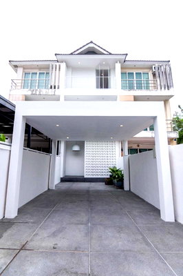 ทาวน์โฮม วิทยาลัยเทคนิคการสัตวแพทย์ : LTH12272 – Townhome FOR SALE at Ratchadaphisek 36 Size 280 Sq.m 4 beds 4 baths Near BTS Ratchayothin Station ONLY 10.8 MB