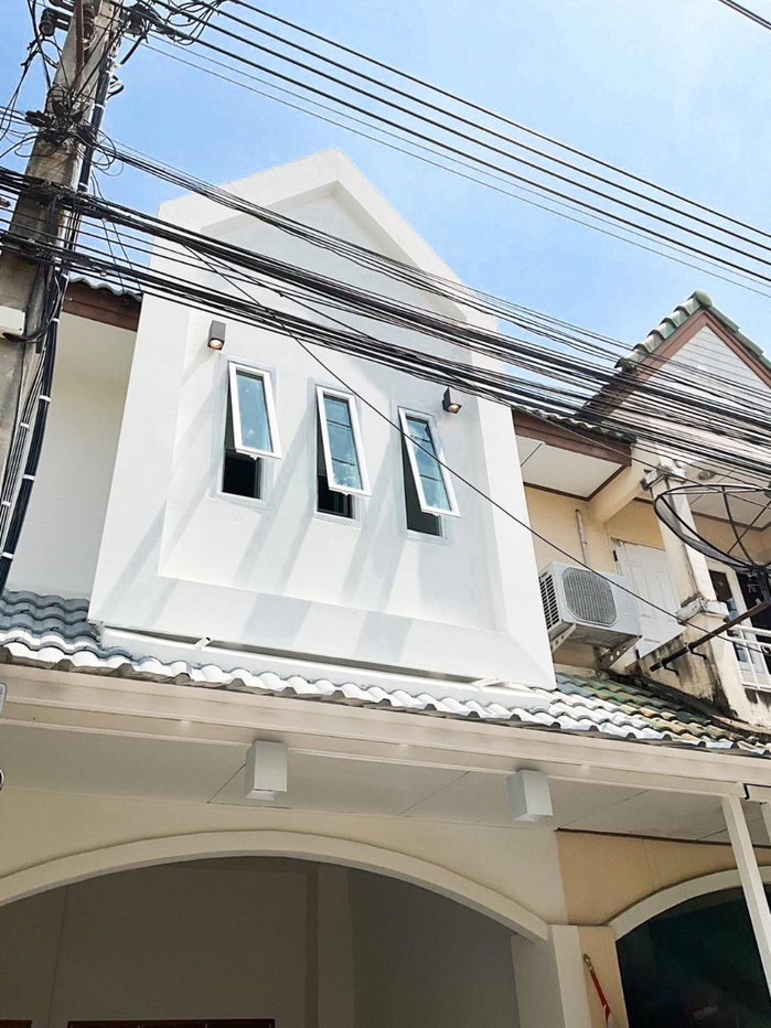 รูป [ขาย] ทาวน์เฮาส์ 2 ชั้น ตกแต่งใหม่ พร้อมอยู่  หมู่บ้านธนจิตต์ ศาลากลาง บางกรวย - รูปที่ 11/22
