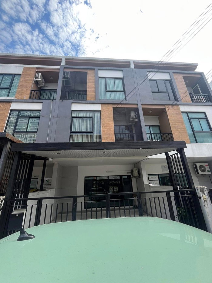 picture #R3569 House for rent Trio Rom Klao - 2/15