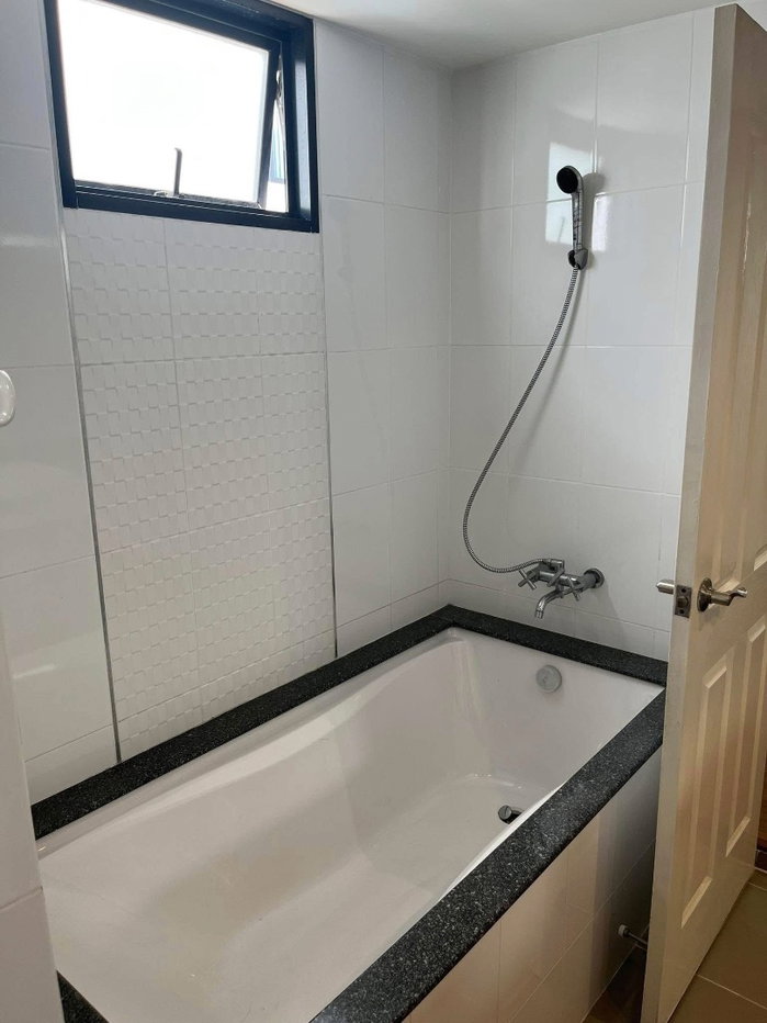 picture #R3569 House for rent Trio Rom Klao - 10/15